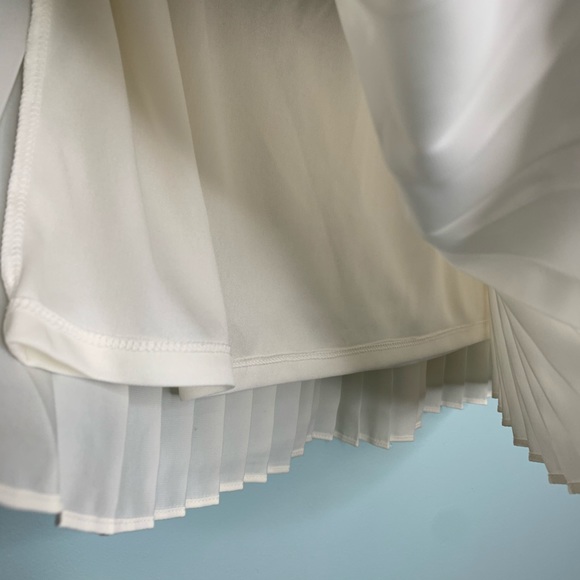 Banana Republic Factory Asymmetrical Pleated Skirt - Picture 7 of 7